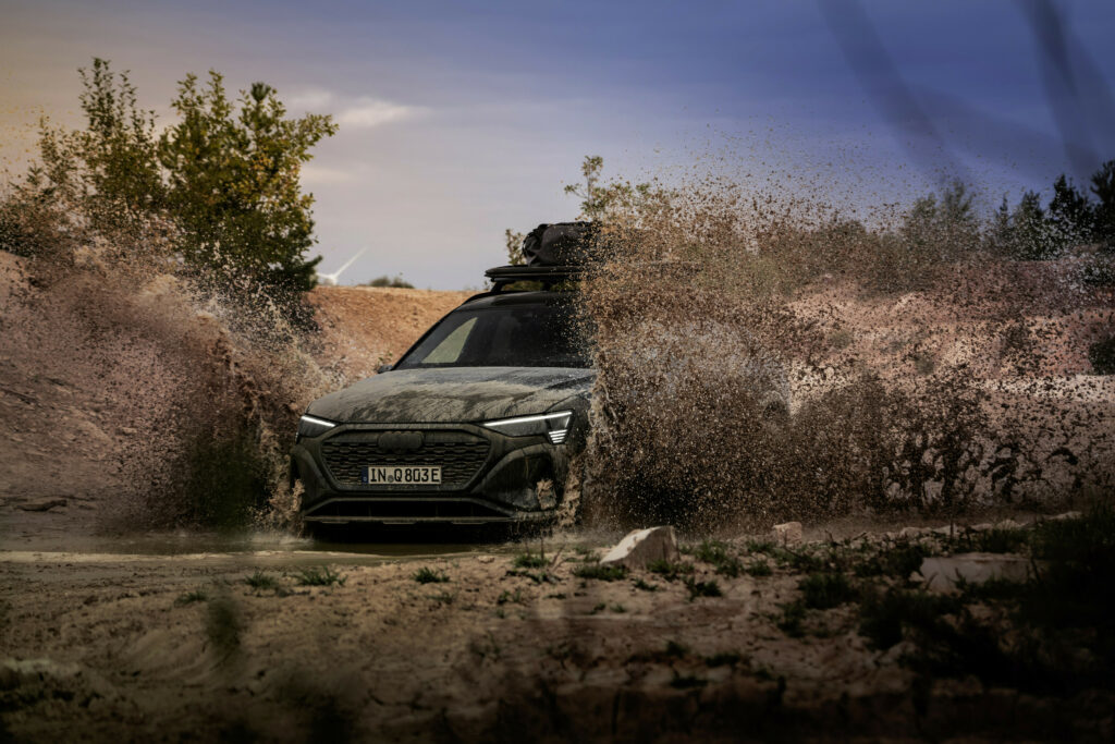 Audi Q8 e-tron Dakar
